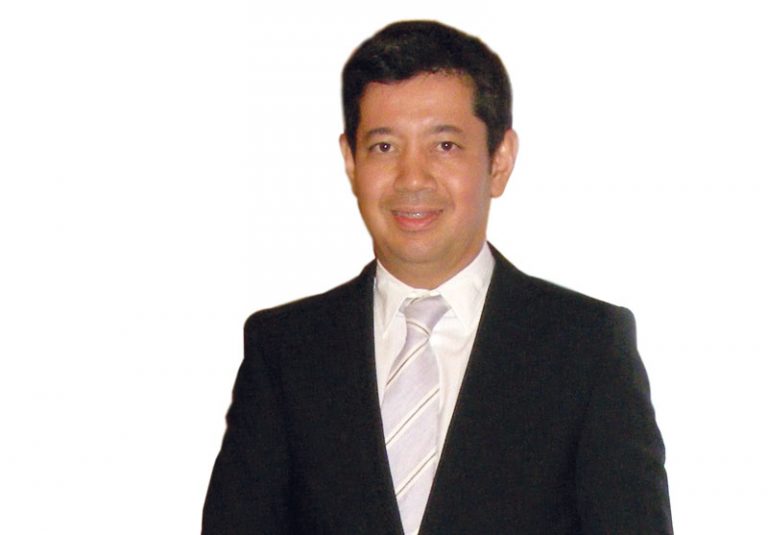 Iwan Notowidigdo:  Mem-branding UOB Buana