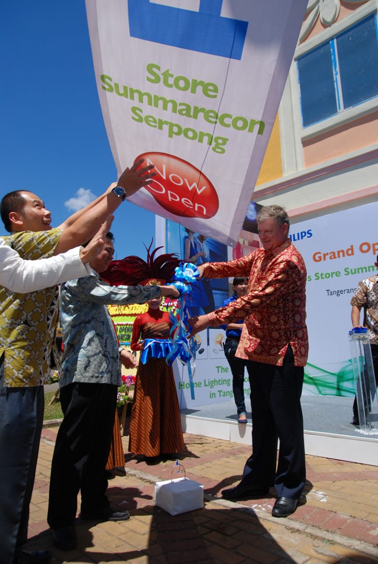 Philips Store Hadir di Serpong
