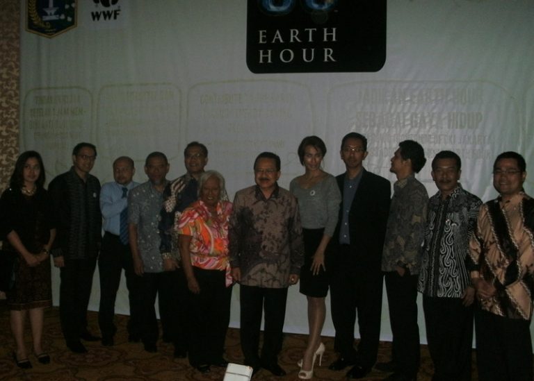 Earth Hour 2011 Untuk Perubahan Gaya Hidup