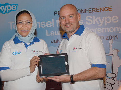 Telkomsel Wujudkan Percakapan via Skype di Ponsel