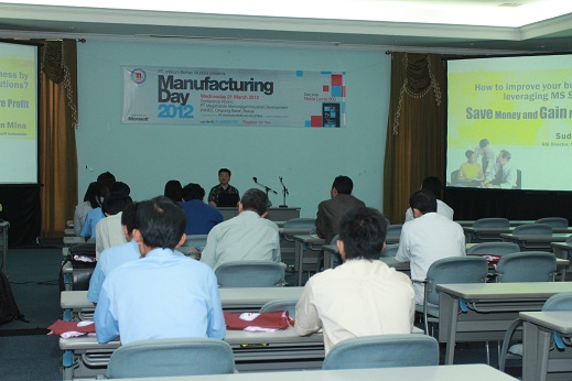 Seminar bertajuk “Manufacturing Day 2012”di Conference Hall PT Megalopolis Manunggal Industrial Development (MMID) di Kawasan Industri MM2100 Bekasi