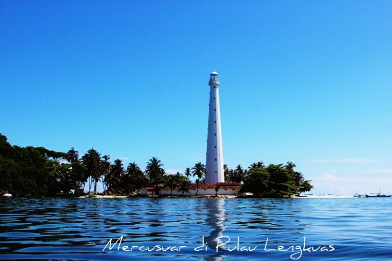 Mahkota di Kepulauan Belitung