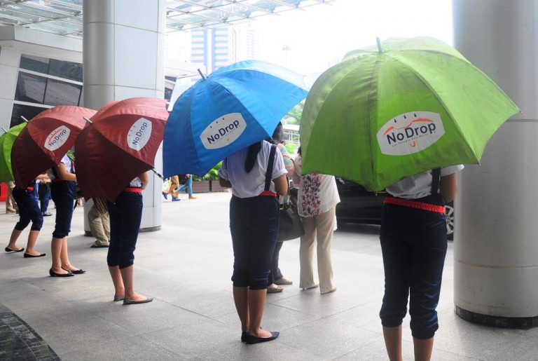Campaign Ojek Payung Cantik di Musim Hujan