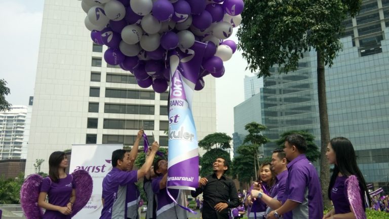 Sebar Voucher Asuransi dan Luncurkan Produk Baru