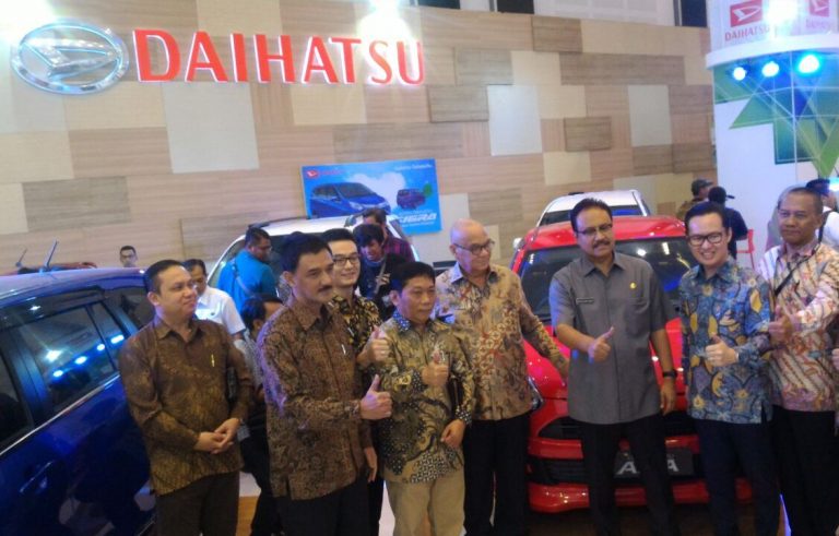Penjualan Mobil Masih Stagnan di 2017