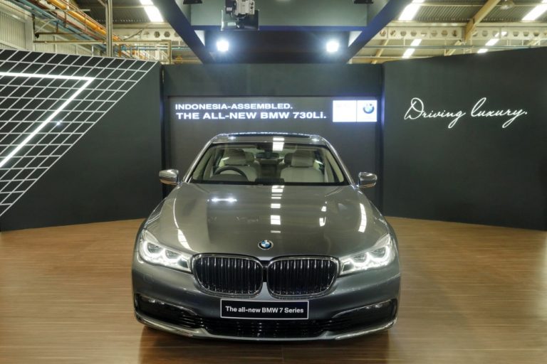 BMW Seri 7