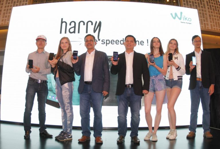 Mencicipi Smartphone Rasa Nougat