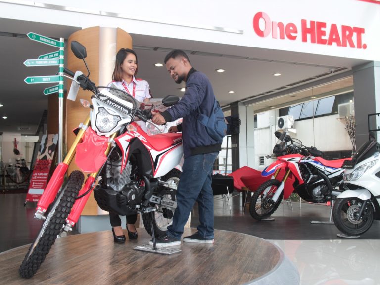 Pasar Lesu , Penjualan Sepeda Motor Honda di 2017 Tetap Tumbuh