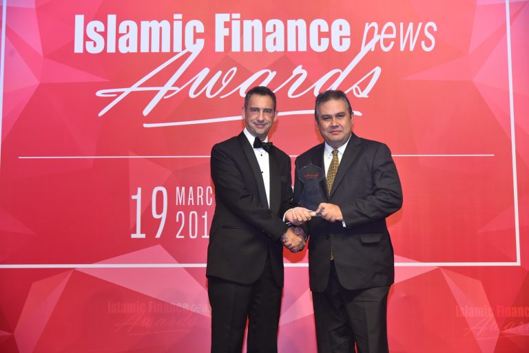 CIMB Niaga Syariah Raih The Best Islamic Bank in Indonesia
