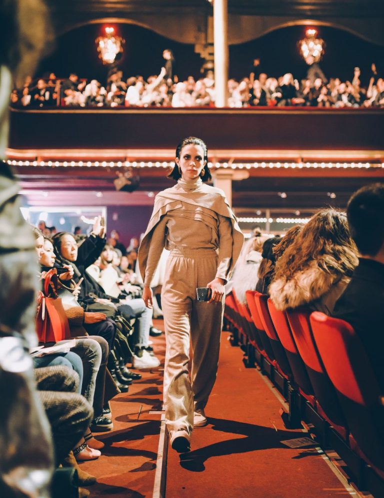 Dapat Sambutan Meriah di Paris Fashion Week, Honor Akan Menjamah Indonesia