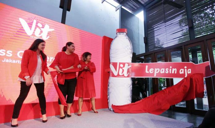 reposisi merek vit