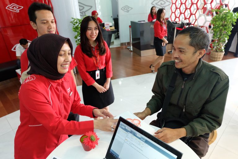 Sambut Harpelnas Telkomsel Tebar Hadiah