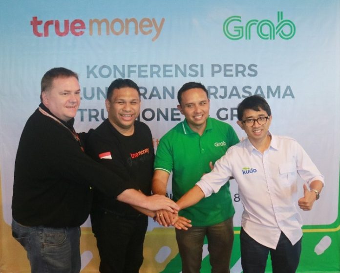 truemoney gandeng grab