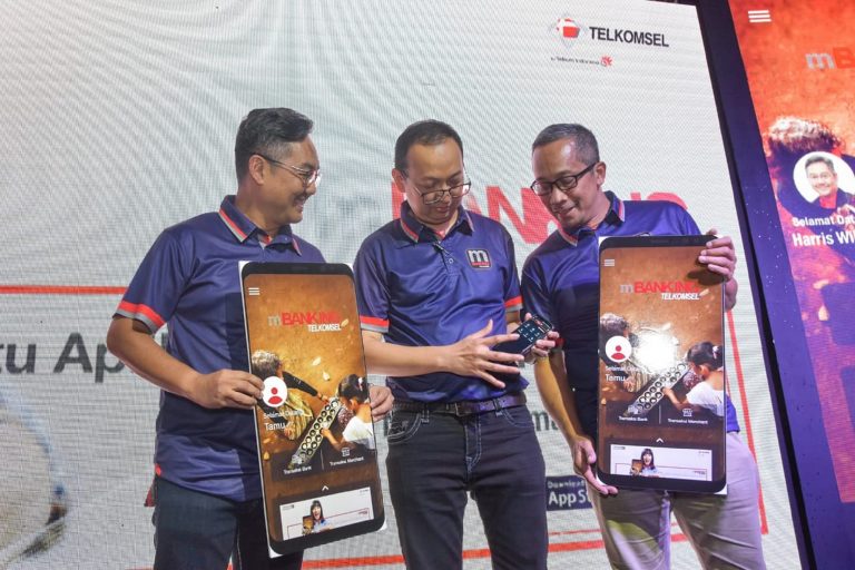 Telkomsel Luncurkan Aplikasi mBanking