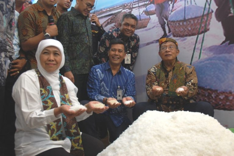 Layanan KUR untuk Petani Intan dari Laut