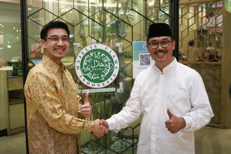 Sushi Tei Dapat Sertifikasi Halal MUI
