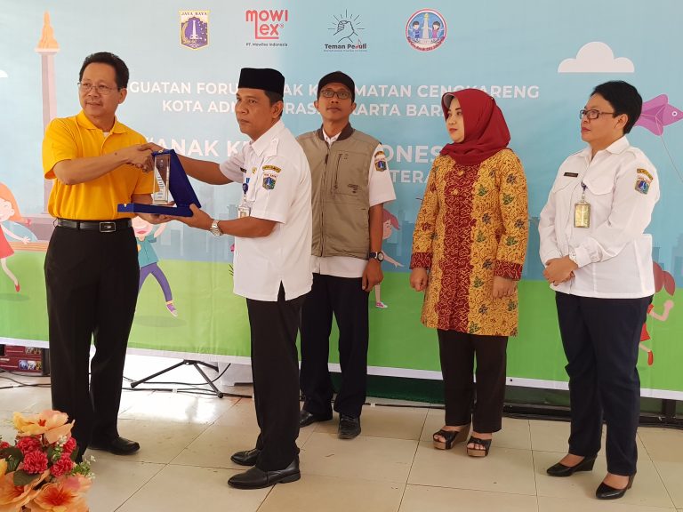 Mowilex Gelar Program Revitalisasi RPTRA Utama