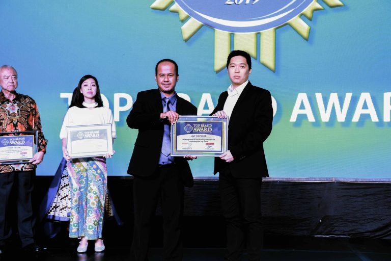 J&T Express Raih Top Brand Award 2019 dengan Persentase TBI Meningkat dari Tahun Sebelumnya