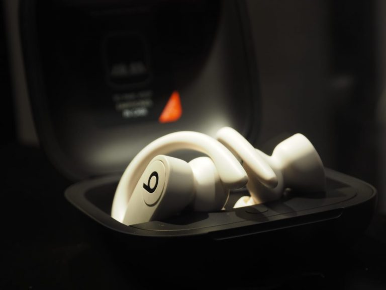 Astro International Rilis PowerBeats Pro