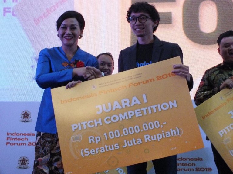 Halofina Juarai Pitching Competition KAFEGAMA Indonesia Fintech Forum 2019