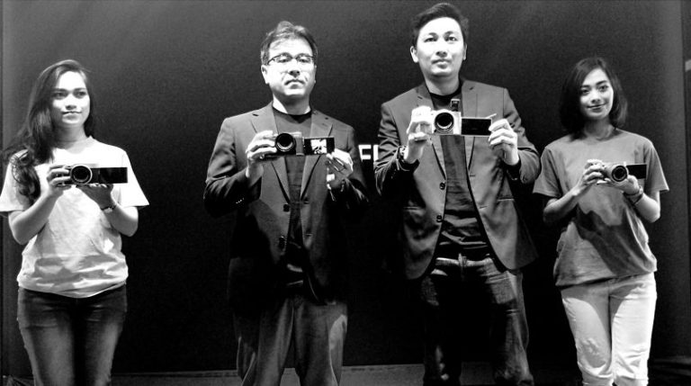 Smart Mirrorless Fujifilm X-A7 Kamera Pintar Untuk Semua