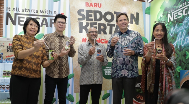 Kurangi Penggunaan Plastik, Nestle Luncurkan Sedotan dan Gelas Kertas