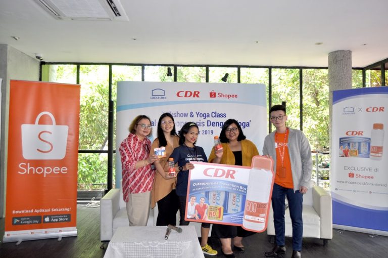 Lock&Lock Gandeng CDR Kampanyekan ‘Cegah Osteoporosis Sejak Dini Dengan Yoga’