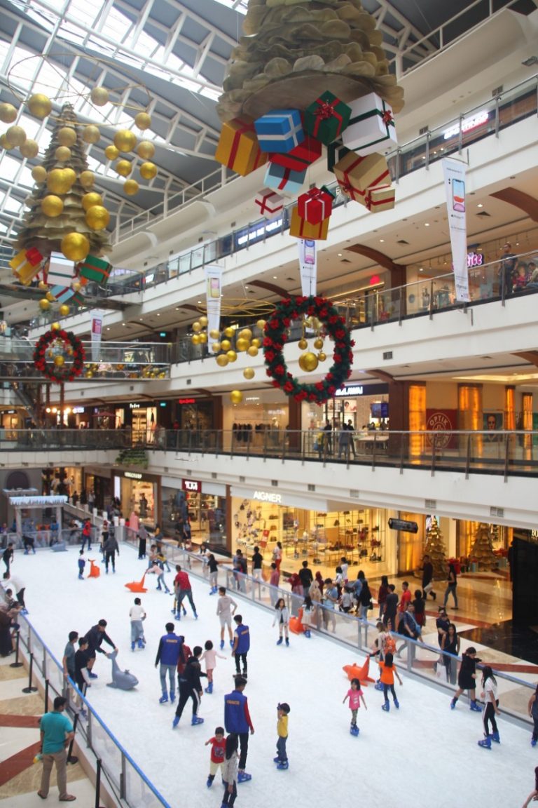 Rasakan Keseruan Musim Dingin di Pondok Indah Mall