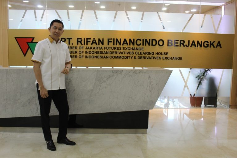 Volume Transaksi Rifan Financindo Berjangka Tembus Rekor 1,5 Juta Lot