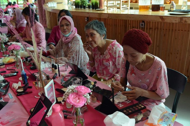 Program CSR Watsons untuk Pejuang Kanker