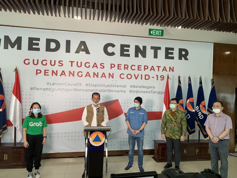 Sinergi Tokopedia, OVO dan Grab Perangi COVID-19