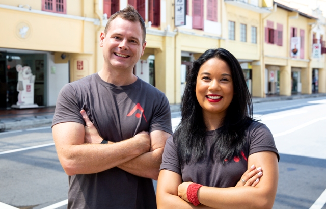 Co-Founders of Accelerating Asia, Craig Bristol Dixon (kiri) & Amra Naidoo (kanan)