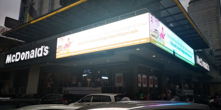 mcdonald's sarinah tutup