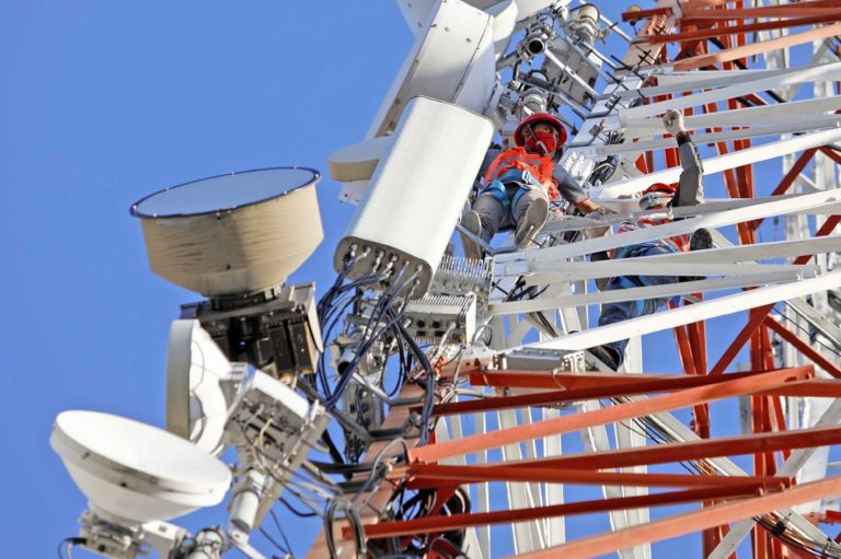 Telkomsel - Layanan Data Meningkat Momen RAFI