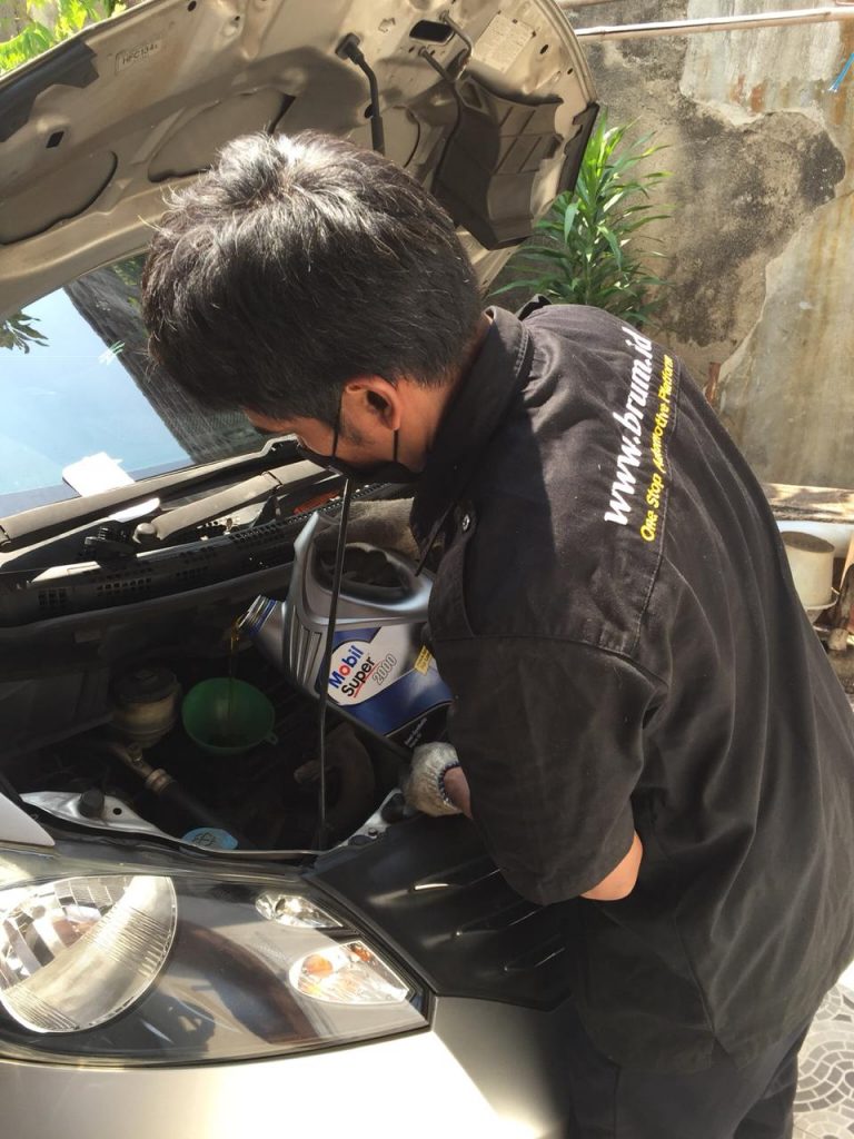 Lebih Fleksibel dan Nyaman, Mobil Lubricants Sediakan Layanan Servis di Rumah