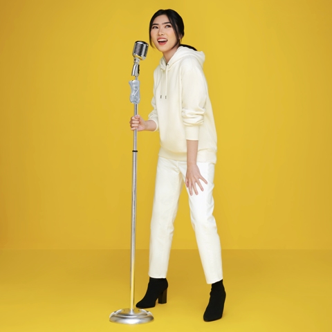 Isyana Sarasvati Uniqlo