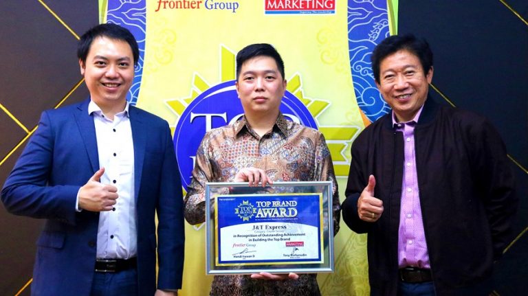 J&T Express Raih Penghargaan Top Brand Award 2020 Untuk Ketiga Kalinya