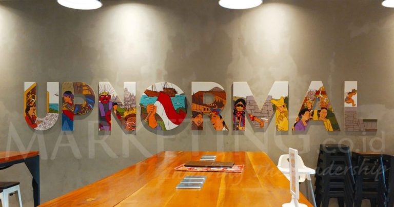 Strategi Warunk Upnormal Hadapi New Normal