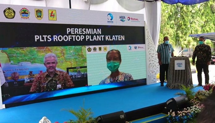 PLTS Atap Danone Aqua