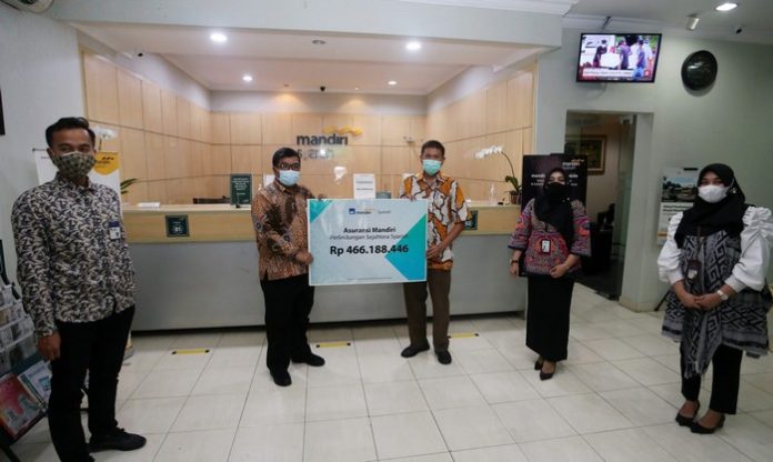 AXA Mandiri - Pembayaran klaim Covid-19