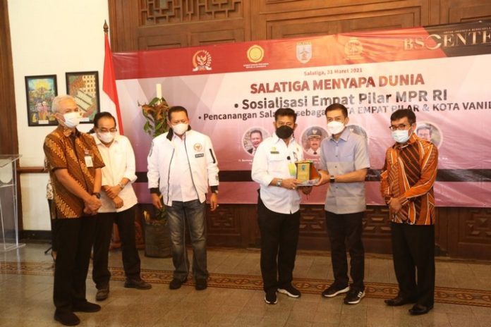 Ketua MPR RI: Masa Depan Indonesia ada pada Desa dan Bertani