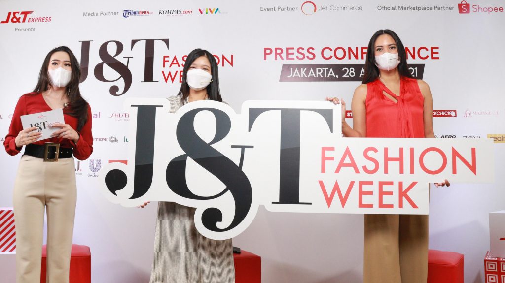 J&T Fashion Week