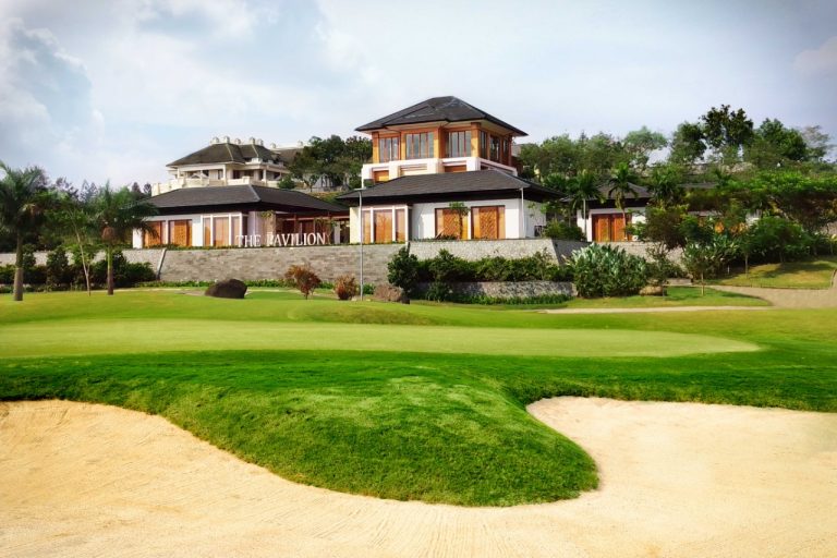 Raih Penghargaan Global Rainbow Hills Golf Club Tawarkan Keunikan Lapangan