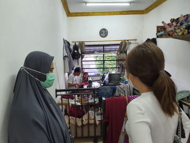 Dukung Program Pemerintah, Mahasiswa Mercu Buana Bantu UMKM Go Digital