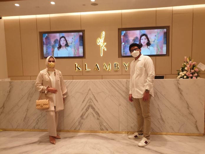 Wearing Klamby