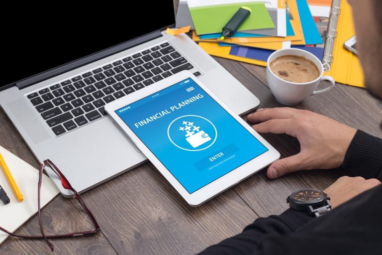 perencanaan keuangan dengan instrumen perlindungan asuransi