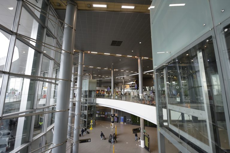 Kurangi Emisi Karbon, Bandara Internasional El Dorado Kolombia Gunakan 14.000 LED
