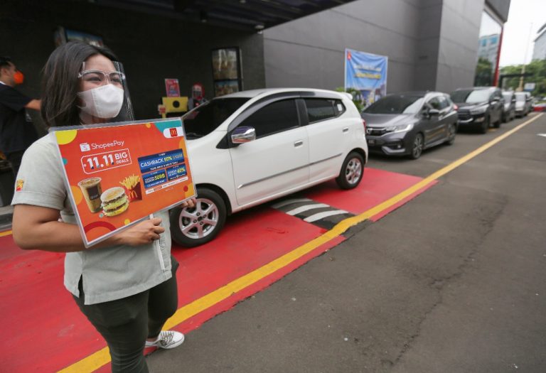Permudah Digitalisasi UMKM, Shopee Perkenalkan Fitur Registrasi Mandiri