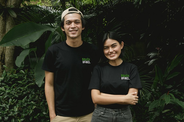 Max Mandias and Helga Angelinea - Founders of Burgreens and Green Rebel Photo kampanye veganuary indonesia