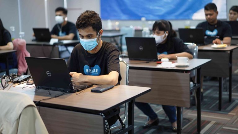 PermataBank Dampingi UMKM Disabilitas Melalui Pelatihan Vokasional